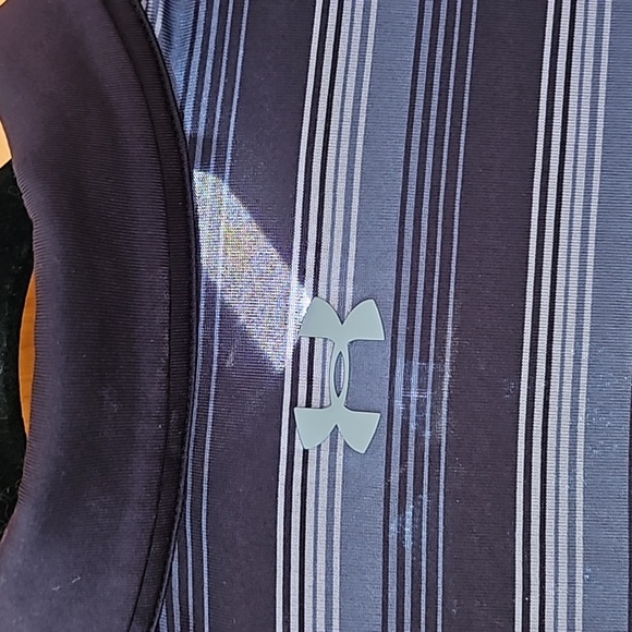 Under Armour HeatGear Polo Size XL - Picture 6 of 7